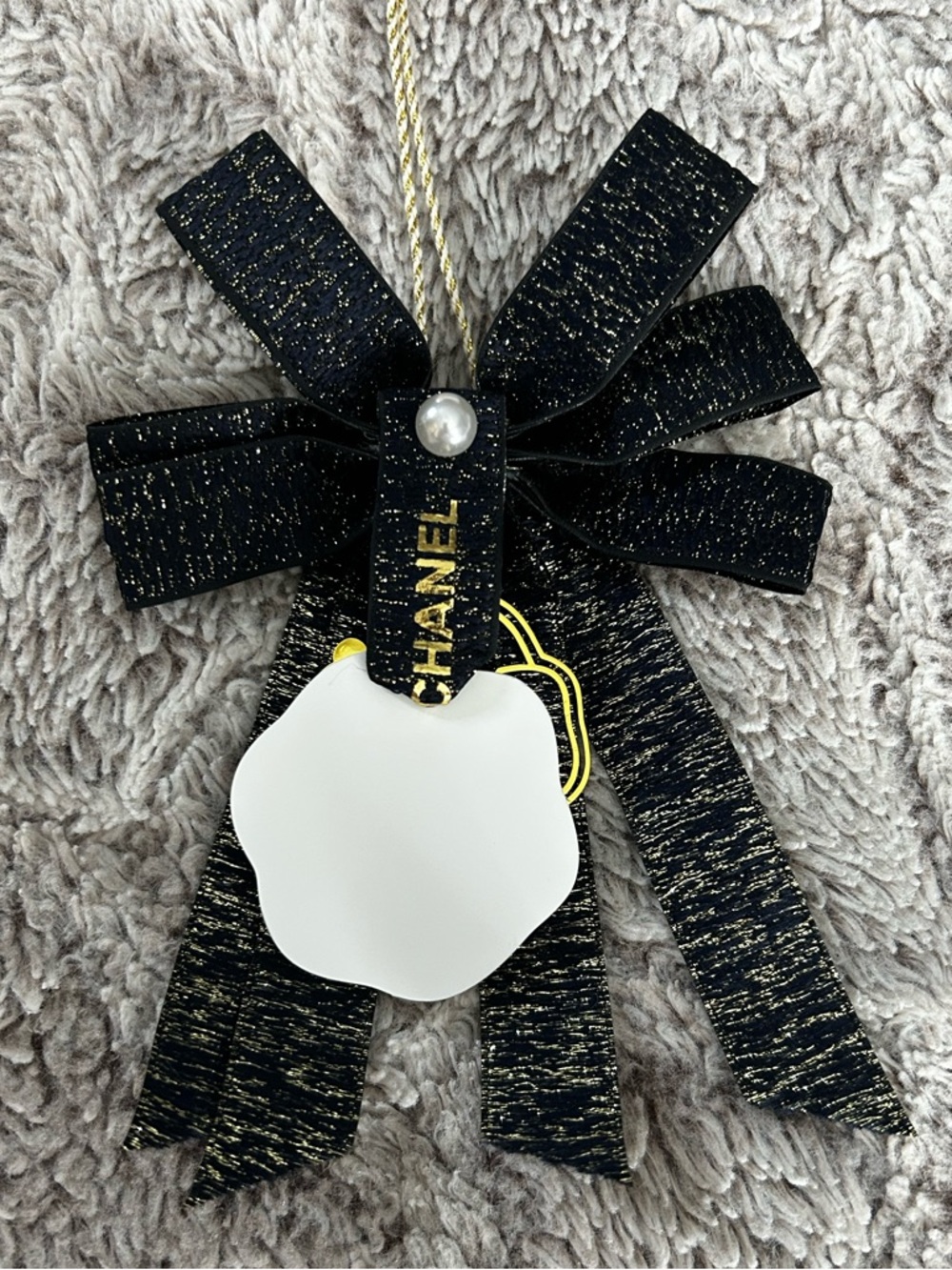 Ribbon Charm Diffuser with White Camellia - Picture 3 of 4